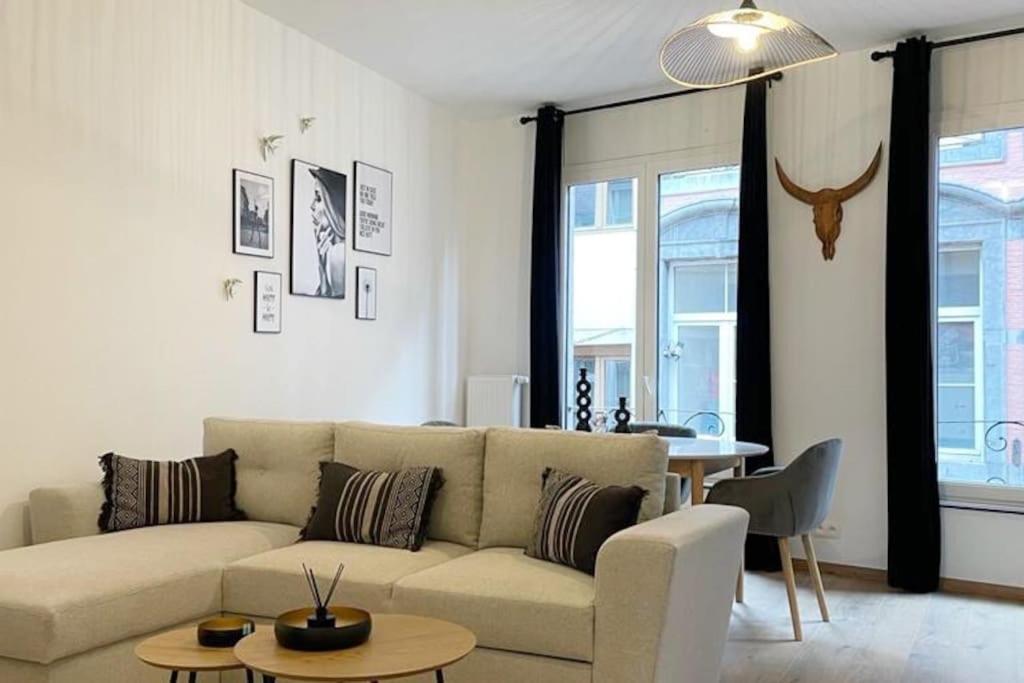 Suite 26-Appartement Au Coeur De Namur Esterno foto